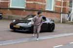 Amsterdam 3 mei 2022
Lik Kleine in zijn nieuwe porsche 911 in amsterdam zuid