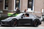 Amsterdam 3 mei 2022
Lik Kleine in zijn nieuwe porsche 911 in amsterdam zuid