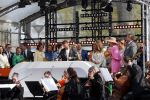 Maastricht 27 april 2022
Koningsdag wordt dit jaar in Maastricht gevierd . Aanwezig Koning Willem Alexander Koningin Maxima Prinses Amalia Prinses Alexia Prinses Ariane Prins Constantijn Prinses Laurentien Prins Maurits Prinses Marilene Prins Bernhard Prinses Annette Prins Floris Prinses Aimee Prins Pieter Christiaan en Prinses Annette. Lucas en Steve