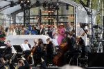 Maastricht 27 april 2022
Koningsdag wordt dit jaar in Maastricht gevierd . Aanwezig Koning Willem Alexander Koningin Maxima Prinses Amalia Prinses Alexia Prinses Ariane Prins Constantijn Prinses Laurentien Prins Maurits Prinses Marilene Prins Bernhard Prinses Annette Prins Floris Prinses Aimee Prins Pieter Christiaan en Prinses Annette. Lucas en Steve