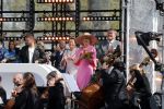 Maastricht 27 april 2022
Koningsdag wordt dit jaar in Maastricht gevierd . Aanwezig Koning Willem Alexander Koningin Maxima Prinses Amalia Prinses Alexia Prinses Ariane Prins Constantijn Prinses Laurentien Prins Maurits Prinses Marilene Prins Bernhard Prinses Annette Prins Floris Prinses Aimee Prins Pieter Christiaan en Prinses Annette. Lucas en Steve