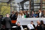 Maastricht 27 april 2022
Koningsdag wordt dit jaar in Maastricht gevierd . Aanwezig Koning Willem Alexander Koningin Maxima Prinses Amalia Prinses Alexia Prinses Ariane Prins Constantijn Prinses Laurentien Prins Maurits Prinses Marilene Prins Bernhard Prinses Annette Prins Floris Prinses Aimee Prins Pieter Christiaan en Prinses Annette. Lucas en Steve