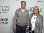 Utrecht 24 april 2022
Opening hal 22.        ( Padel bowling fitness en squash)
De eigenaren zijn Marco v Basten Frank Rijkaard Parry Overeem Barry Atsma en Edwin Oosterlaar. Marco kwam met zijn vrouw Liesbeth