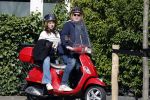 Amsterdam 16 april 2022
Martijn Krabbe op zijn vespa scooter met zijn dochter Michelle Krabbe