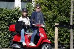 Amsterdam 16 april 2022
Martijn Krabbe op zijn vespa scooter met zijn dochter Michelle Krabbe