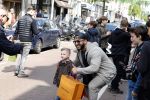 Amsterdam 23 april 2022
Mobicepp en Joey Bravo met hun Laborghini's op de pc hooftstraat. Tientallen kinderen zijn foto's aan het maken.