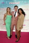 Amsterdam 20 april 2022
Premiere Costa in Tuschinski. Castleden oa , Katja Schuurman Abbey Hoes Soy Kroon Stephanie v Eer Oscar Aerts Sinan Eroglu Roeland Fernhout Tina de Bruin en Lisa Zweerman . De regisseur is Jon Karhaus en Diederik Jekel heeft het script geschreven. Moise Trustfull en Kaj Vervoort en Amber Deli