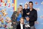 Amsterdam 1 mei 2022
Premiere 2 kleine kleutertjes bedacht door Jan Smit .
Monique Smit met partner en hun 2 zoons