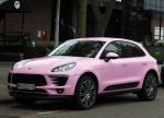 Amsterdam 3 mei 2022
Roze porsche Macan