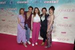 Amsterdam 20 april 2022
Premiere Costa in Tuschinski. Castleden oa , Katja Schuurman Abbey Hoes Soy Kroon Stephanie v Eer Oscar Aerts Sinan Eroglu Roeland Fernhout Tina de Bruin en Lisa Zweerman . De regisseur is Jon Karhaus en Diederik Jekel heeft het script geschreven.