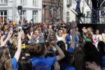 Maastricht 27 april 2022
Koningsdag wordt dit jaar in Maastricht gevierd . Aanwezig Koning Willem Alexander Koningin Maxima Prinses Amalia Prinses Alexia Prinses Ariane Prins Constantijn Prinses Laurentien Prins Maurits Prinses Marilene Prins Bernhard Prinses Annette Prins Floris Prinses Aimee Prins Pieter Christiaan en Prinses Annette.