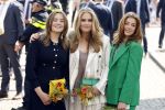 Maastricht 27 april 2022
Koningsdag wordt dit jaar in Maastricht gevierd . Aanwezig Koning Willem Alexander Koningin Maxima Prinses Amalia Prinses Alexia Prinses Ariane Prins Constantijn Prinses Laurentien Prins Maurits Prinses Marilene Prins Bernhard Prinses Annette Prins Floris Prinses Aimee Prins Pieter Christiaan en Prinses Annette.