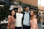 Amsterdam 29 april 2022
Opening Restaurant Poppys van Moise Trustfull Carola Kirschbaum en Britt Scholte in de amsterdamse pijp. Moise en haar broer Kayne en vader Orlando Trustfull en moeder Quinty