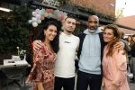 Amsterdam 29 april 2022
Opening Restaurant Poppys van Moise Trustfull Carola Kirschbaum en Britt Scholte in de amsterdamse pijp. Moise en haar broer Kayne en vader Orlando Trustfull en moeder Quinty