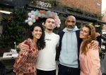 Amsterdam 29 april 2022
Opening Restaurant Poppys van Moise Trustfull Carola Kirschbaum en Britt Scholte in de amsterdamse pijp. Moise en haar broer Kayne en vader Orlando Trustfull en moeder Quinty