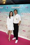 Amsterdam 20 april 2022
Premiere Costa in Tuschinski. Castleden oa , Katja Schuurman Abbey Hoes Soy Kroon Stephanie v Eer Oscar Aerts Sinan Eroglu Roeland Fernhout Tina de Bruin en Lisa Zweerman . De regisseur is Jon Karhaus en Diederik Jekel heeft het script geschreven. Rapper Sjaak