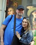 Amsterdam 7 mei 2022
Raymond v Barneveld met zijn vriendin/ verloofde Julia Evans op de pc hooftstraat.