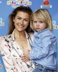 Amsterdam 1 mei 2022
Premiere 2 kleine kleutertjes bedacht door Jan Smit .
Renee Gunning met zoontje en een vriendin