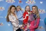 Amsterdam 1 mei 2022
Premiere 2 kleine kleutertjes bedacht door Jan Smit .
Renee Gunning met zoontje en een vriendin