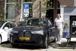 Amsterdam 19 april 2022
Robert Leroy in Amsterdam met zijn electrische BMW1X