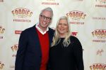 Amsterdam 10 mei 2022
Premiere Foodies in Tuschinski met oa Ilse warringa Holly Brood Sanne Langelaar Sanne Vogel Sinan Eroglu Quiah Shilue Roue Verveer en Johanna Hagen. Rudolph v Veen met zijn vrouw