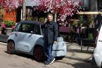 Amsterdam 19 april 2022
Sanne Rosinga in zijn electrische citroen