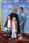 Amsterdam 1 mei 2022
Premiere 2 kleine kleutertjes bedacht door Jan Smit .
Simone Kleinsma met Celseste Verstrate en kinderen