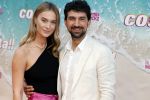 Amsterdam 20 april 2022
Premiere Costa in Tuschinski. Castleden oa , Katja Schuurman Abbey Hoes Soy Kroon Stephanie v Eer Oscar Aerts Sinan Eroglu Roeland Fernhout Tina de Bruin en Lisa Zweerman . De regisseur is Jon Karhaus en Diederik Jekel heeft het script geschreven.