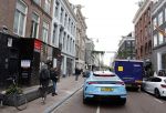 Amsterdam 15 april 2022
Carspotters fotograferen de Lamborghini Urus van Steven Bergwijn op de pc Hooftstraat