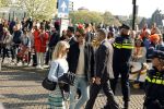 Maastricht 27 april 2022
Koningsdag wordt dit jaar in Maastricht gevierd . Aanwezig Koning Willem Alexander Koningin Maxima Prinses Amalia Prinses Alexia Prinses Ariane Prins Constantijn Prinses Laurentien Prins Maurits Prinses Marilene Prins Bernhard Prinses Annette Prins Floris Prinses Aimee Prins Pieter Christiaan en Prinses Annette. Steven jansen met de vrouyw van zijn compagnon en Dione Stax lopen over de route