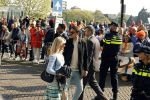 Maastricht 27 april 2022
Koningsdag wordt dit jaar in Maastricht gevierd . Aanwezig Koning Willem Alexander Koningin Maxima Prinses Amalia Prinses Alexia Prinses Ariane Prins Constantijn Prinses Laurentien Prins Maurits Prinses Marilene Prins Bernhard Prinses Annette Prins Floris Prinses Aimee Prins Pieter Christiaan en Prinses Annette. Steven jansen met de vrouyw van zijn compagnon en Dione Stax lopen over de route