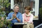Amsterdam 5 mei 2022
Tom Egbers en janke Dekker samen op terras in Amsterdam zuid