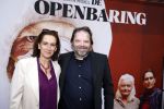 Amsterdam 13 april 2022
Premiere de openbaring in de melkweg met in de hoofdrollen Monic Hendrickx en Victor Low.