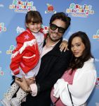 Amsterdam 1 mei 2022
Premiere 2 kleine kleutertjes bedacht door Jan Smit .
Waylon kwam met zijn zwangere vriendin Bibi Breijman en hun dochter