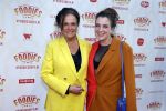 Amsterdam 10 mei 2022
Premiere Foodies in Tuschinski met oa Ilse warringa Holly Brood Sanne Langelaar Sanne Vogel Sinan Eroglu Quiah Shilue Roue Verveer en Johanna Hagen. Xandra brood Lola Brood en Holly Brood