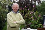 Rotterdam 22 april 2023
Arnold Vredenbregt gefotografeerd in zijn tuin.
