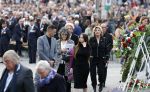 Amsterdam 4 mei 2023
Dodenherdenking 2023 op de dam met oa aanwezig Koning Willem Alexander Koningin Maxima .
Dieuwertje Blok was 1 van de sprekers alsmede de 17 jarige Loewana Weiss