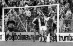 Amsterdam, 14 September  1980
AJAX-PSV, eindstand 5-2
Ernie Brandts Willy v d Kuijlen Wim Kieft en Pim Doesburg