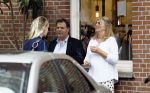 Amsterdam 5 mei 2023
Frank Evenblij met zijn vriendin aan het winkelen in Amsterdam zuid