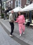 Amsterdam 15 mei 2023
Glennis Grace met haar nieuwe vriend Boyd in Amsterdam zuid.
Foto's met Iphone 14 Max Pro
