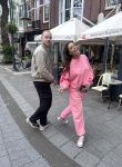 Amsterdam 15 mei 2023
Glennis Grace met haar nieuwe vriend Boyd in Amsterdam zuid.
Foto's met Iphone 14 Max Pro
