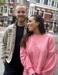 Amsterdam 15 mei 2023
Glennis Grace met haar nieuwe vriend Boyd in Amsterdam zuid.
Foto's met Iphone 14 Max Pro