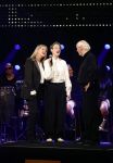 Amsterdam 22 mei 2023
Uitreiking Buma awards in Tuschinski Amsterdam.
Herman v Veen ontving uit handen van zijn dochters Babette v Veen en Anne v Veen de  lifetime Achievement award voor zijn hele carriere .Herman kwam met zijn vrouw Gaetane Bouchez.