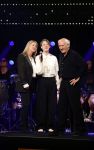 Amsterdam 22 mei 2023
Uitreiking Buma awards in Tuschinski Amsterdam.
Herman v Veen ontving uit handen van zijn dochters Babette v Veen en Anne v Veen de  lifetime Achievement award voor zijn hele carriere .Herman kwam met zijn vrouw Gaetane Bouchez.