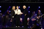 Amsterdam 22 mei 2023
Uitreiking Buma awards in Tuschinski Amsterdam.
Herman v Veen ontving uit handen van zijn dochters Babette v Veen en Anne v Veen de  lifetime Achievement award voor zijn hele carriere .Herman kwam met zijn vrouw Gaetane Bouchez.