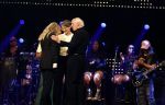 Amsterdam 22 mei 2023
Uitreiking Buma awards in Tuschinski Amsterdam.
Herman v Veen ontving uit handen van zijn dochters Babette v Veen en Anne v Veen de  lifetime Achievement award voor zijn hele carriere .Herman kwam met zijn vrouw Gaetane Bouchez.