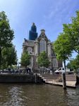Amsterdam 21 mei 2023
Amsterdam vanaf de boot gezien.
Het Homo Monument bij de westertoren