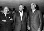 Haarlem, Eindhoven, 23 Mei 1987
Haarlem-PSV 0-3
Landskampioen 1986-1987
Optocht en Gemeentehuis
Jhr. v Riemsdijk Cor v d Klugt en Frits Philips Guus Hiddink