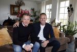 Den Bosch 24 april 2023
John de Bever en partner Kees de Bever kondigen extra concert aan en Caroline v d Plas als gast tijdens hun show in Ahoy. Ze ontvangen de pers in hun nieuwe huis / appartement.