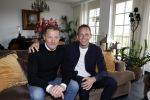 Den Bosch 24 april 2023
John de Bever en partner Kees de Bever kondigen extra concert aan en Caroline v d Plas als gast tijdens hun show in Ahoy. Ze ontvangen de pers in hun nieuwe huis / appartement.